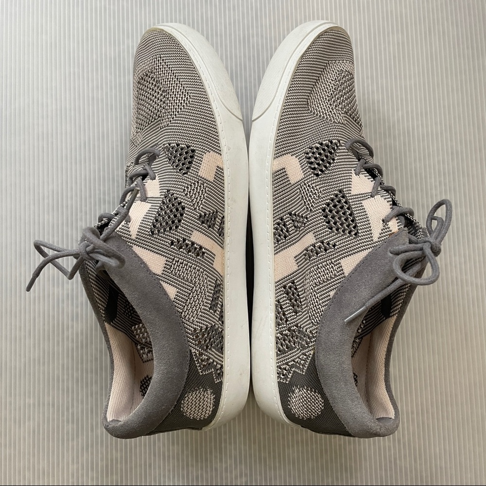CLARKS Geometric Breathable Perforated Leather Knit Sneakers